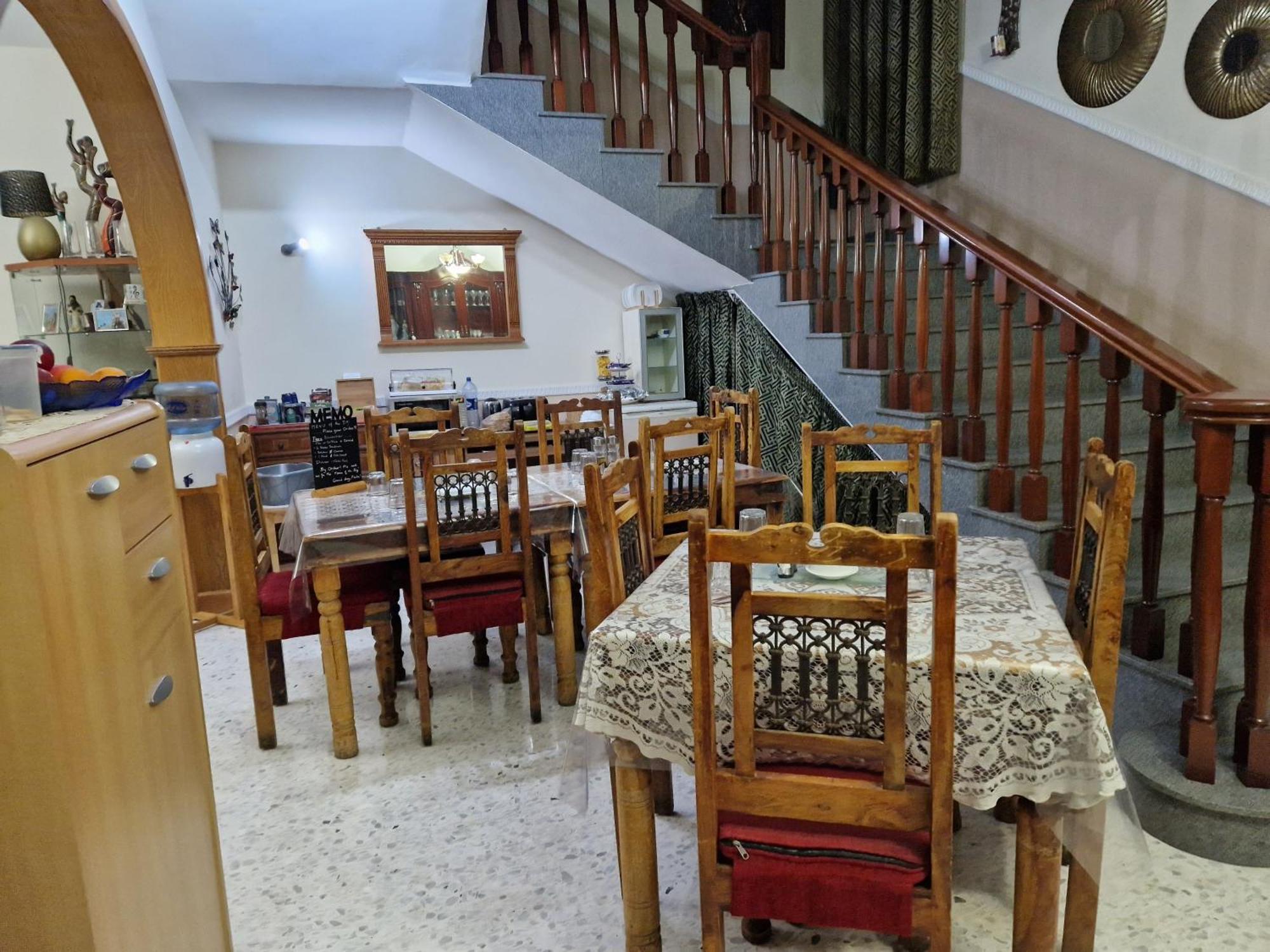 Saracini'S Homestay Attard Exterior photo