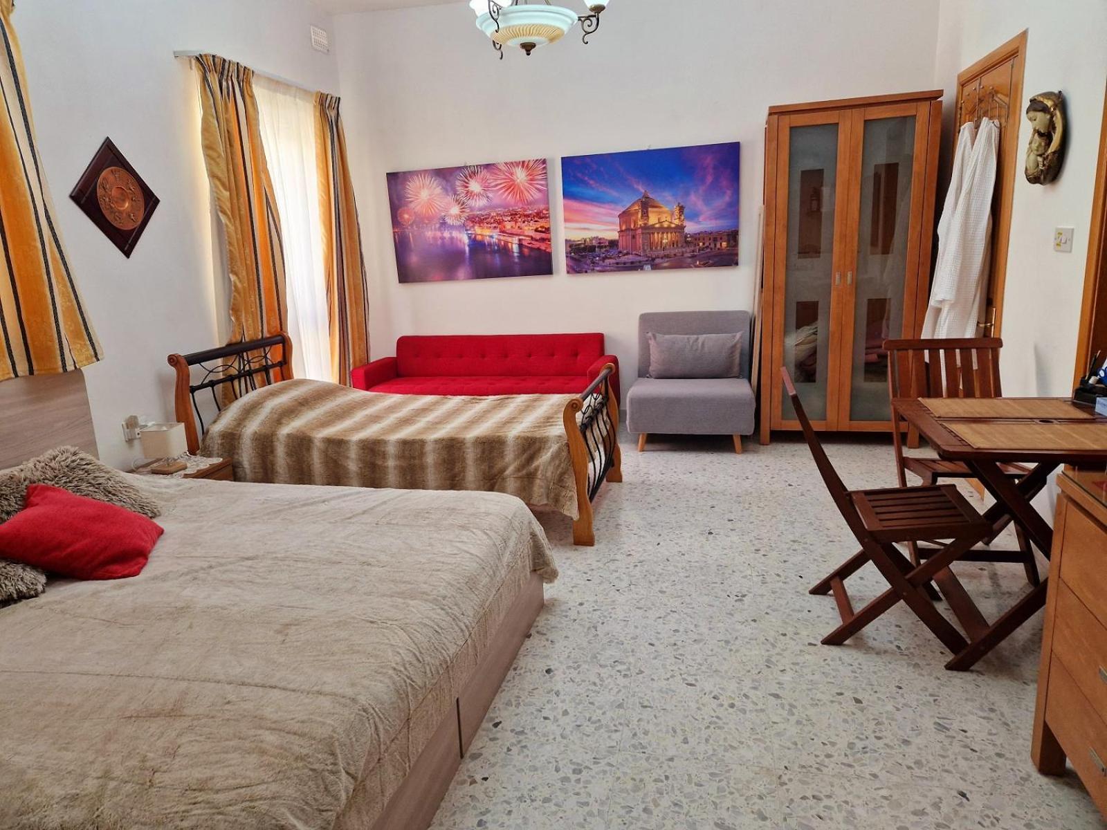Saracini'S Homestay Attard Exterior photo
